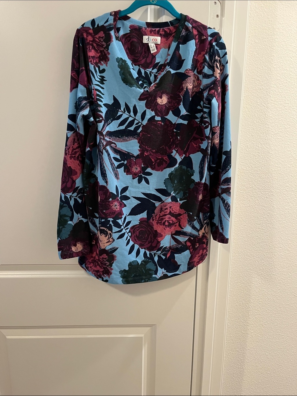 Blue Floral V-Neck Long Sleeve Top